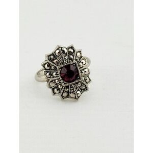 Vintage Avon 1990's Art Deco Royal Radiance Ring With A Purple Stone.